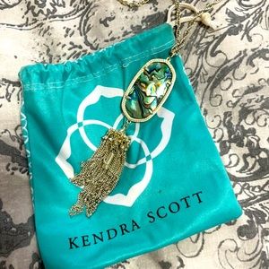 Kendra Scott necklace